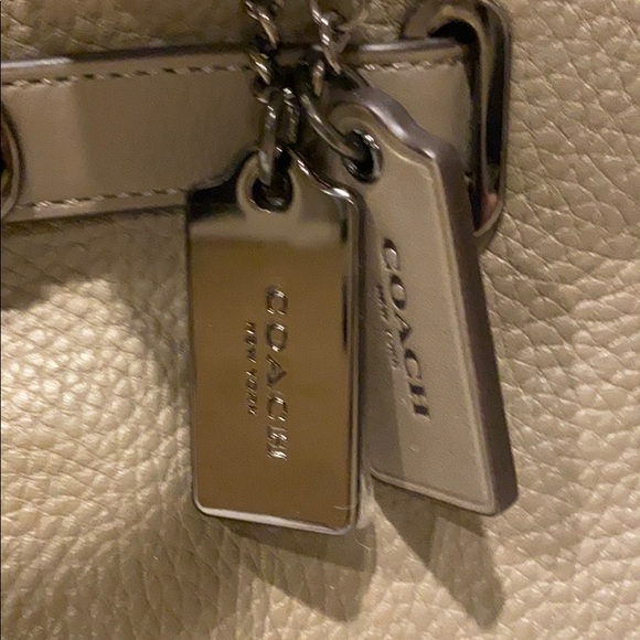 Coach 34816. Pebbled Leather Swagger crossbody bag - Picture 2 of 8